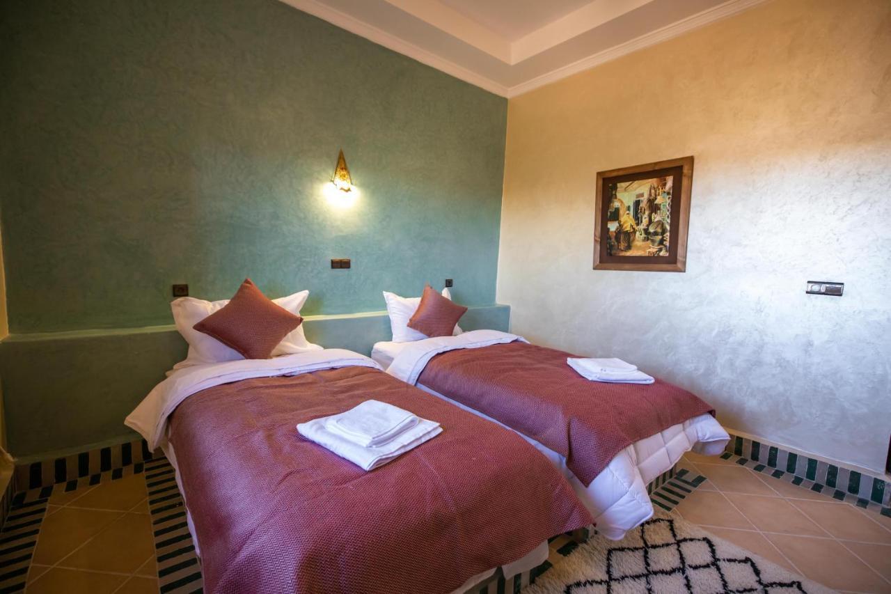 Riad Les Jardins De מרזאוגה מראה חיצוני תמונה