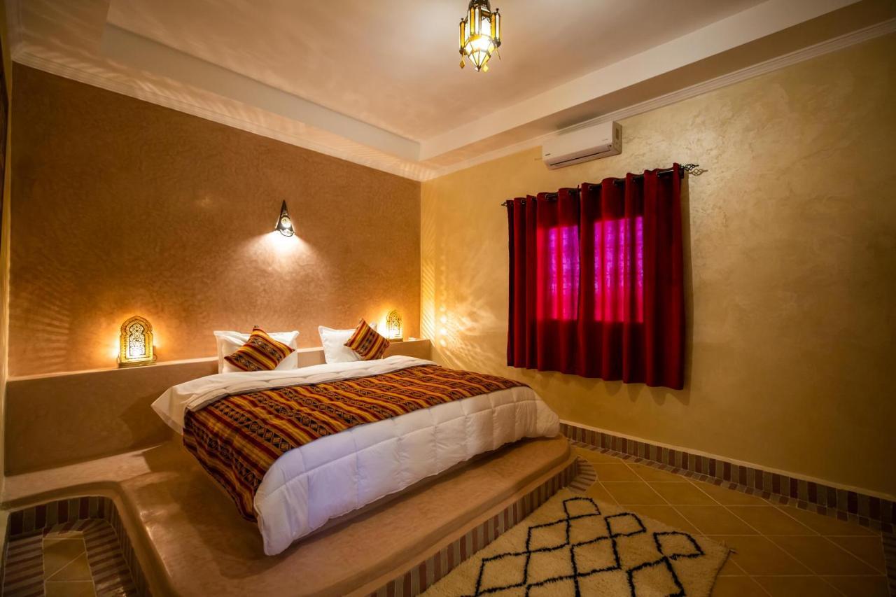 Riad Les Jardins De מרזאוגה מראה חיצוני תמונה